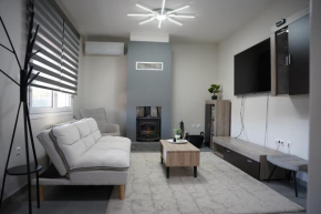 paulos+eva house